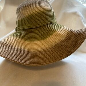 Jessica Simpson Floppy Sun Hat